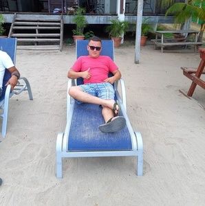 Meet your Posher, Noel silvano